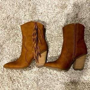 Dolce Vita Booties